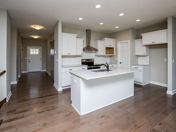 4th image of 2757 SW 21st Cir