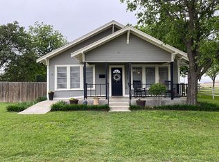 1014 W 5th St, Cisco, TX 76437