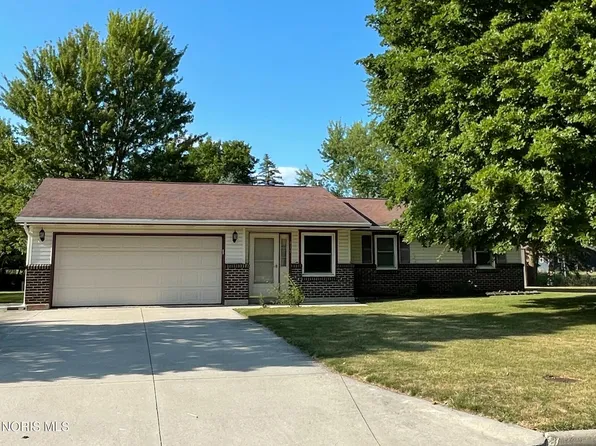 419 Lawndale Dr, Bryan, OH 43506