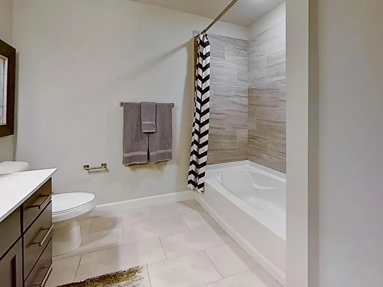 The Vue at Creve Coeur Apartments — Photo 70