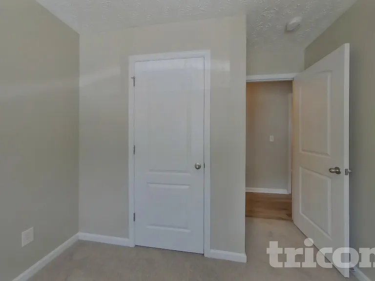 6300 Ellenwood Dr — Photo 11