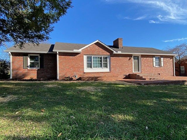 1st image of 102 Highland Dr
