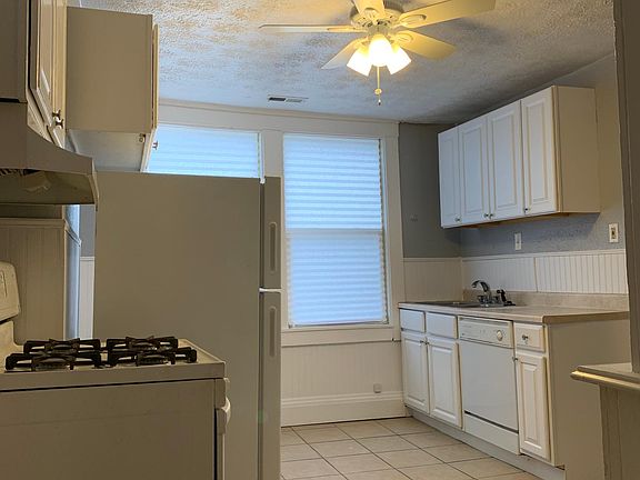 4th image of 1001 Kenilworth Ave #203