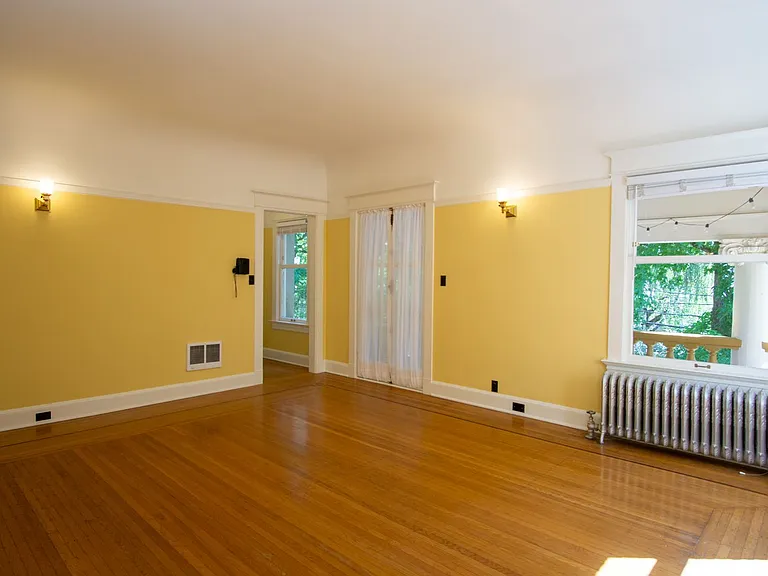209 NW 23rd Ave #202 — Photo 3