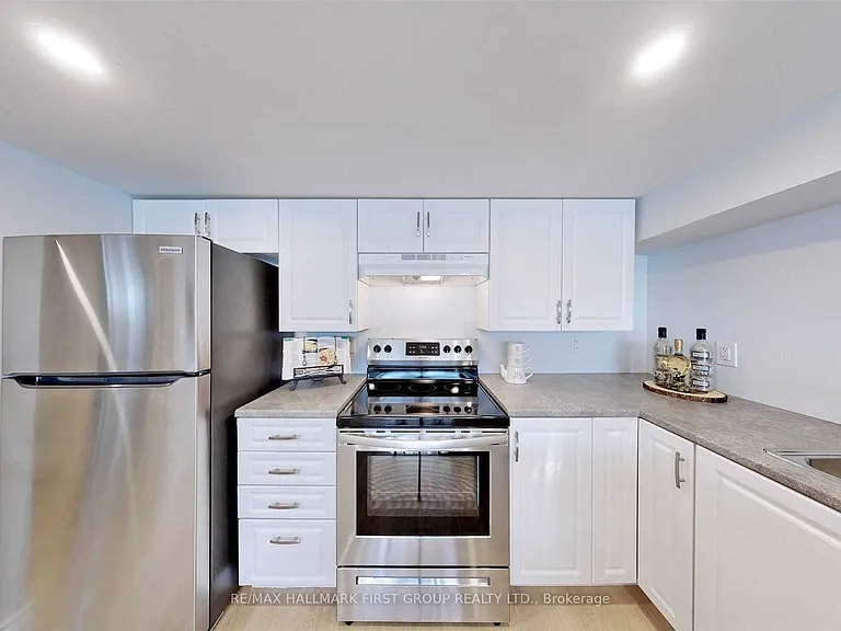 62 Ambassador St #BASEMENT — Photo 7
