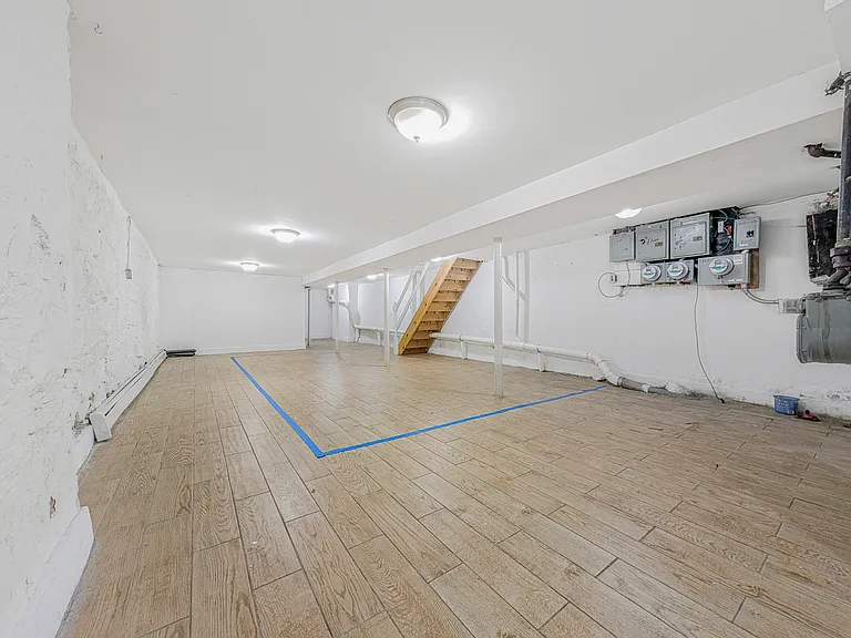 278 Woodbine St #1 — Photo 12