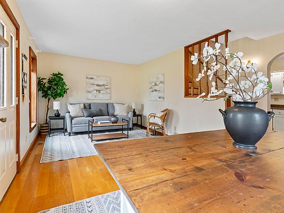 5th image of 13535 Vans Valley Rd