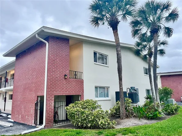 4550 Overlook Dr NE APT 156, Saint Petersburg, FL 33703