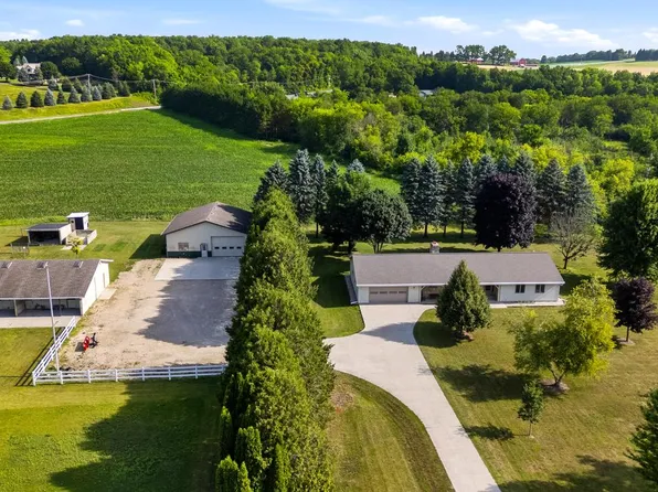 1918 County Highway H, Kewaskum, WI 53040