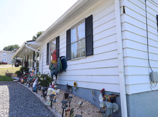 469 Matthews Rd, Ronceverte, WV 24970