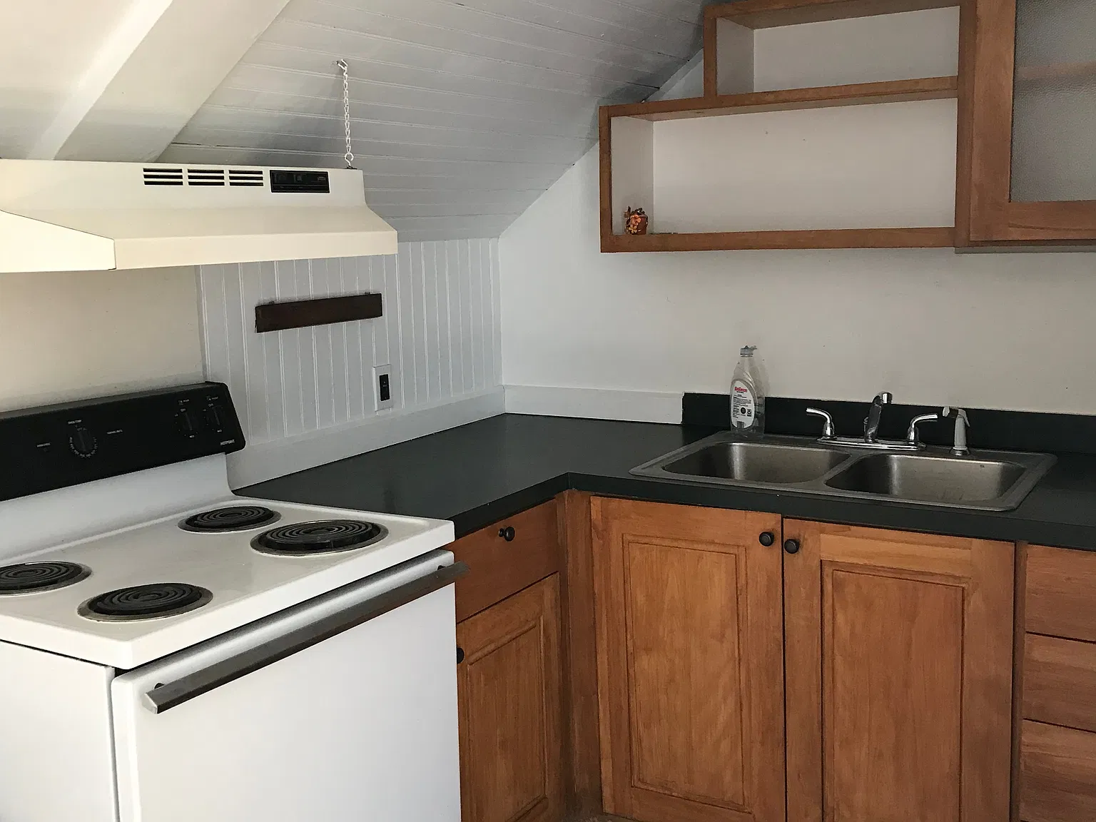 1 bed, 800 sqft, $1,075 — Photo 4