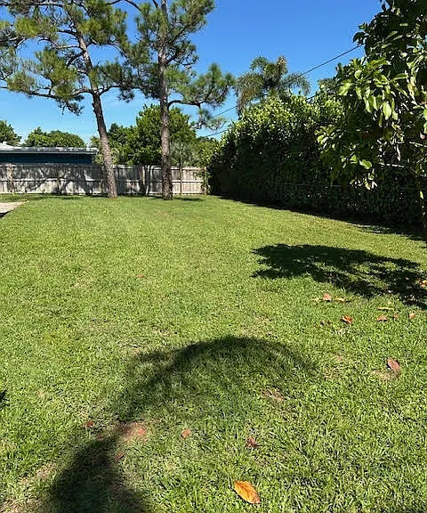 4570 Barrett St — Photo 14