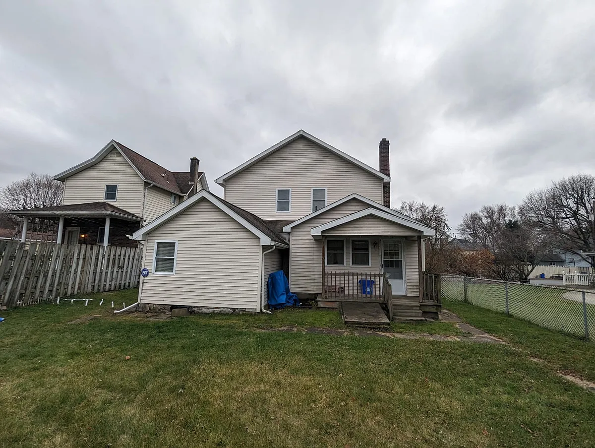 Building Photo - 421 Finn St