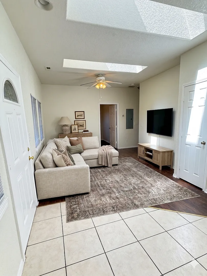 4545-4567 Morrison Rd — Photo 3
