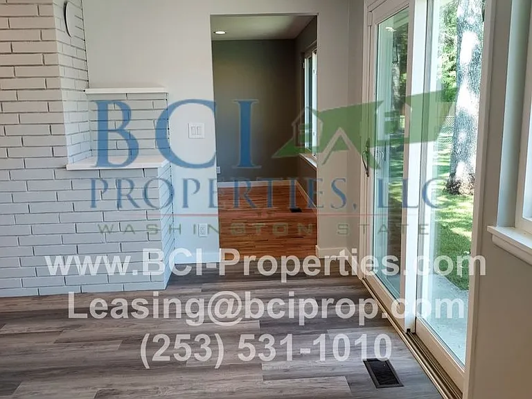 8811 Forest Ave SW — Photo 28