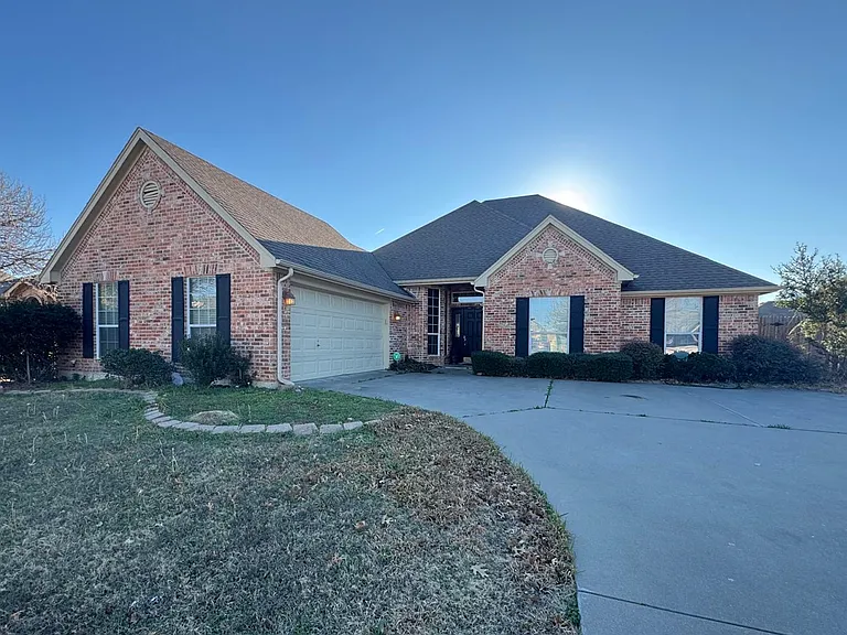 3005 Rocky Creek Dr — Photo 1