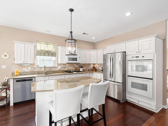 2nd image of 80 Marlow Dr