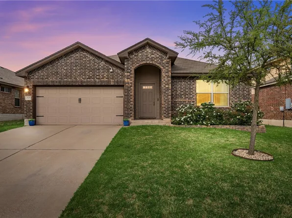 2705 Gilchrist Dr, Lorena, TX 76655