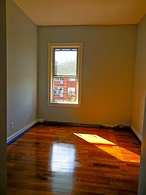 Rented by Owen Olivier, LREB | media 32