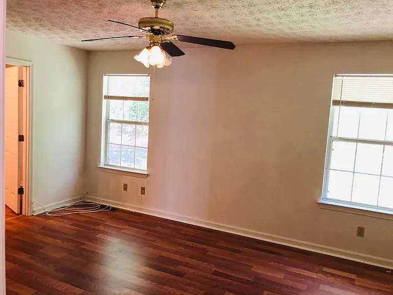 3221 Meadowlark Ln NW — Photo 13