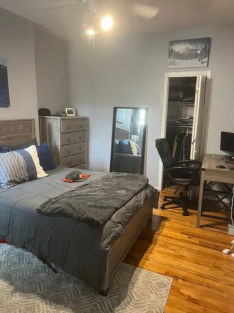 2 bed, 1.5 bath, 1015 sqft, $3,700 — Photo 2