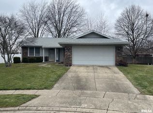 3013 Barrybrook Ct, Springfield, IL 62702