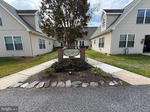 5th image of 202 Everett Ln