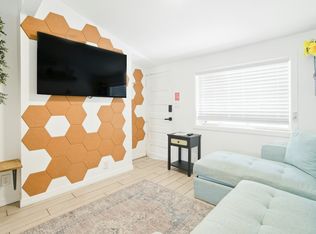 714 Grove St N APT 4, Saint Petersburg, FL 33701