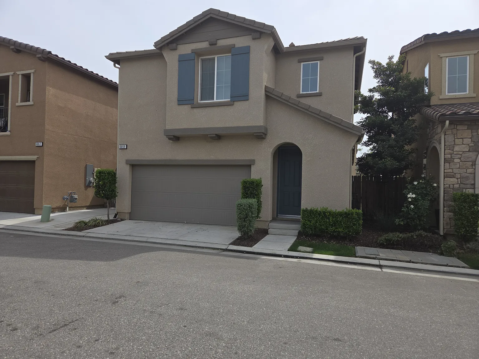6059 E Scenic Way photo 1