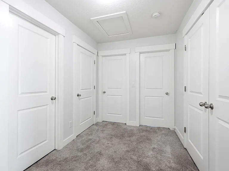153 W Silver Springs Dr — Photo 11