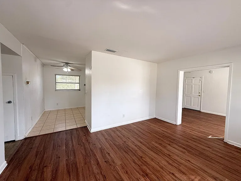 7609 Tacony Dr — Photo 4