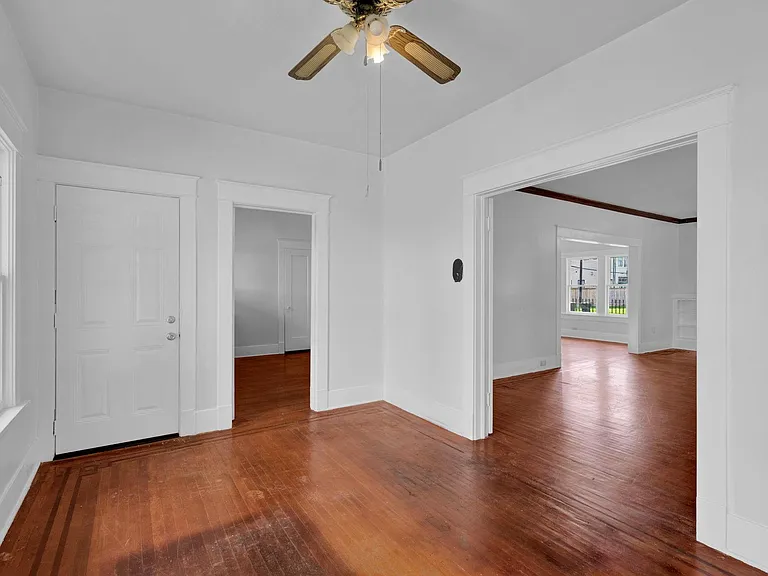1702 Ruth St — Photo 11
