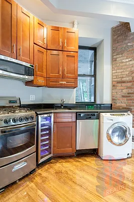 Rented by Centennial Properties NY | media 4