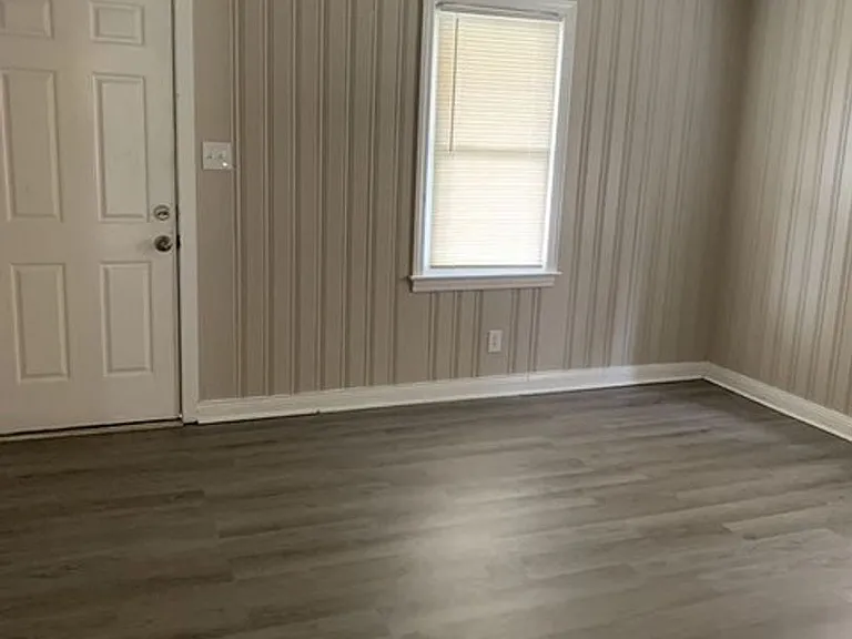 Providence Square Apartments — Photo 9