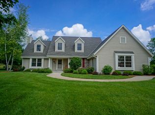 N38W32930 Lake Country Dr, Nashotah, WI 53058