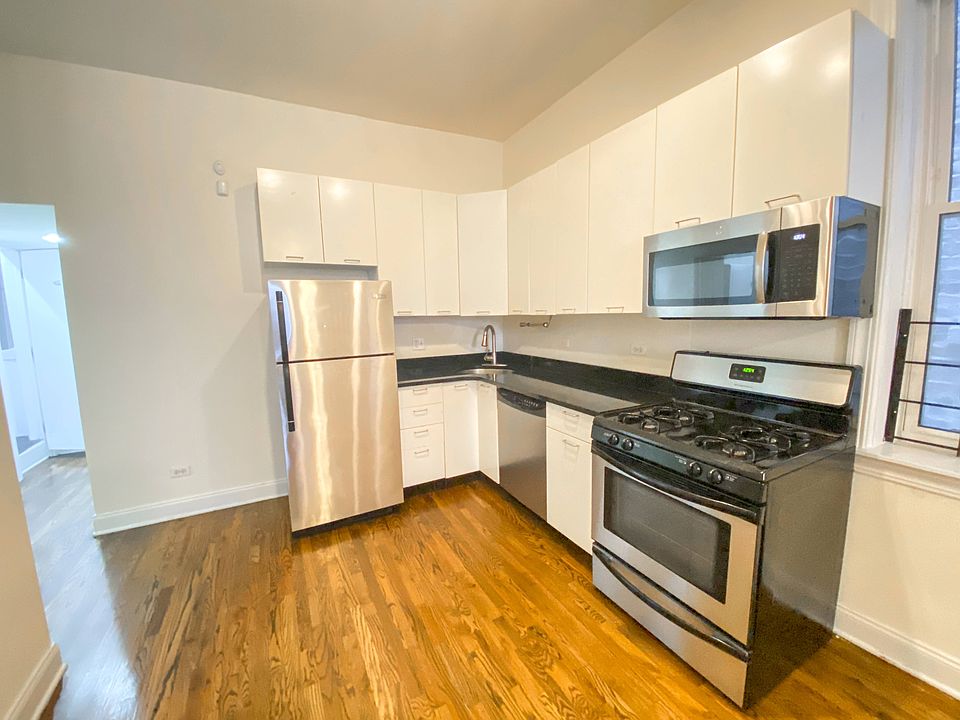 1st image of 2102 N Hoyne Ave APT 1R