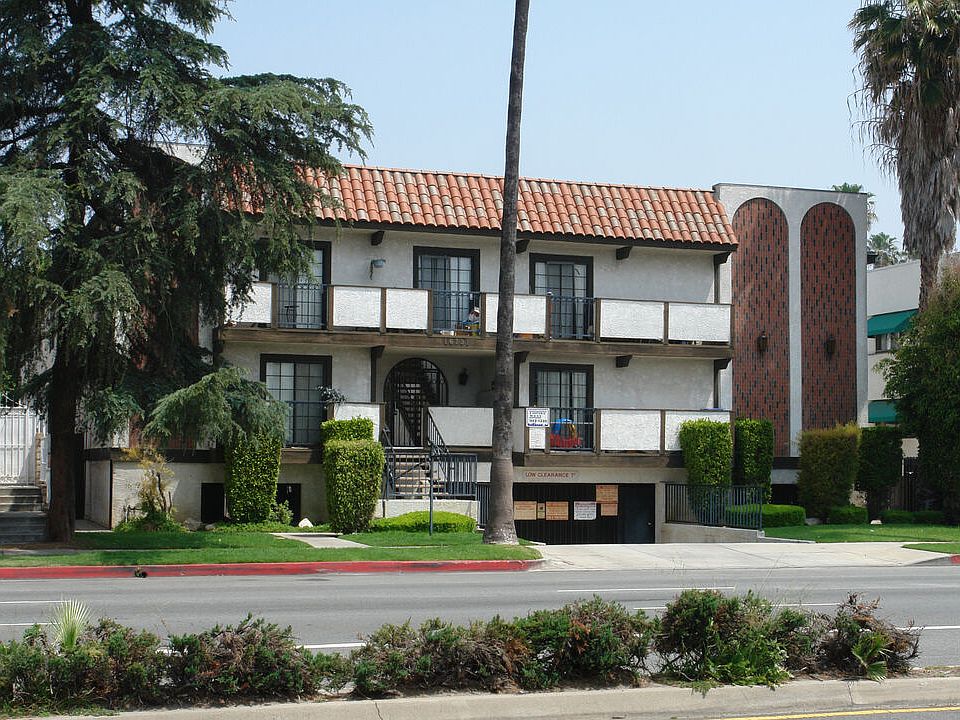 1st image of 16731 Sherman Way