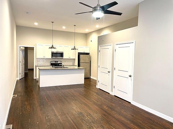 2nd image of 6022 Southwest Ave Floor 1