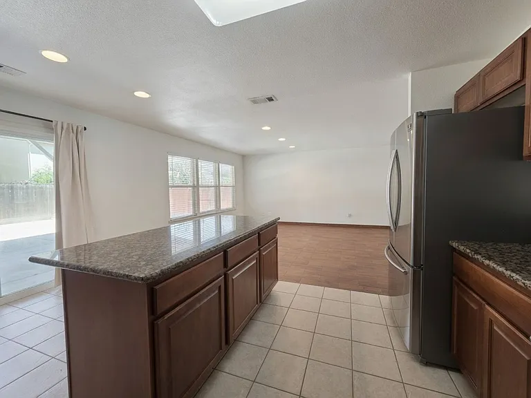 344 Citadel Ave — Photo 8
