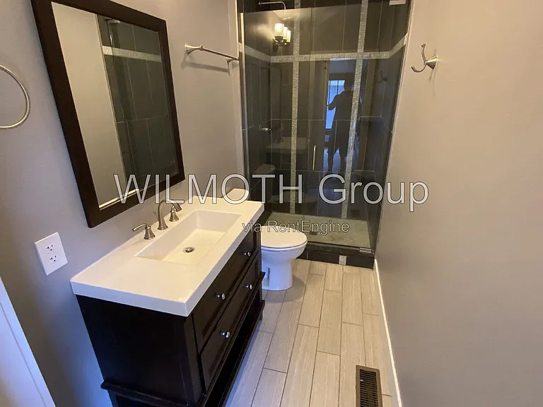 3047 N College Ave — Photo 14