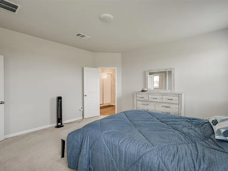 102 Rainmaker Cv — Photo 4
