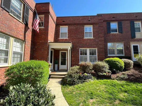 1201 S Barton St, Arlington, VA 22204