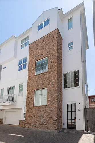 3821 N Braeswood Blvd #D Photo 1 3821 N Braeswood Blvd #D Photo 1