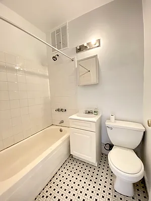 Rented by Corcoran | media 21