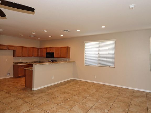 OPEN KITCHEN!!