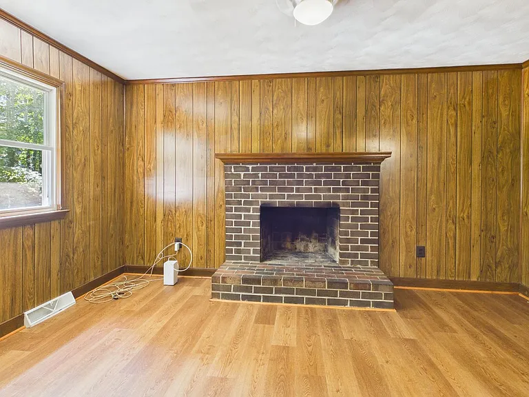 3041 Clintwood Rd — Photo 16