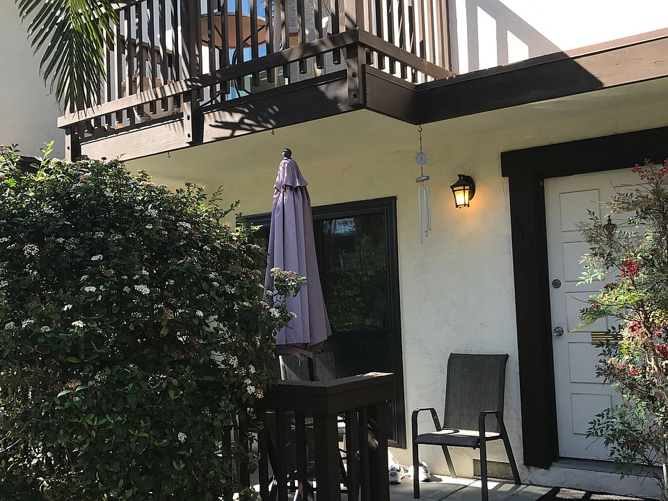 2nd image of 513 Stratford Ct
