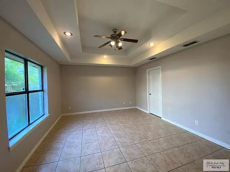 6676 Georgia Pne — Photo 17