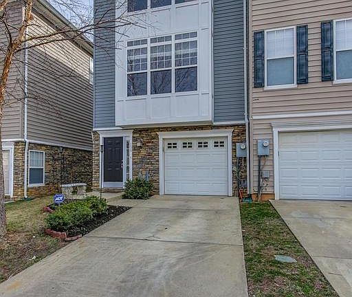 2nd image of 138 Moore Dr