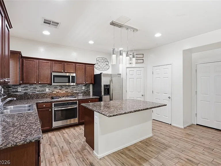 6765 Bristle Falls St — Photo 16